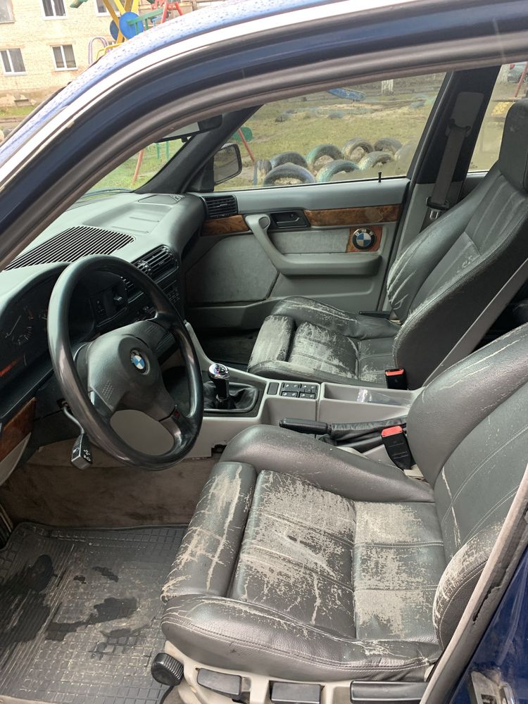 Продам BMW E34 V8 механіка