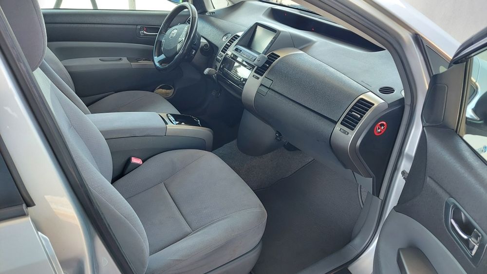 Toyota Prius 1.5 híbrido 2007, caixa automática.