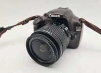Canon EOS 1100D + 3 akumulatory + grip – zestaw