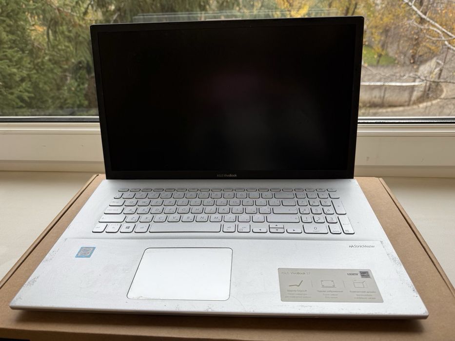 Ноутбук Asus VivoBook 17