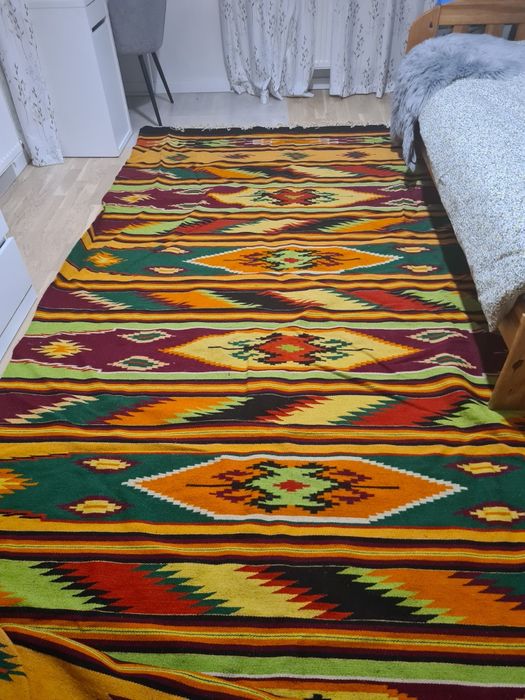 Вовняний килим новий 2х4