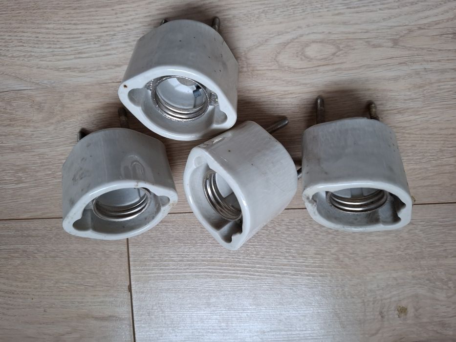 Zestaw 4x gniazdo ceramiczne na bezpiecznik, Typ 566, 6JA660V