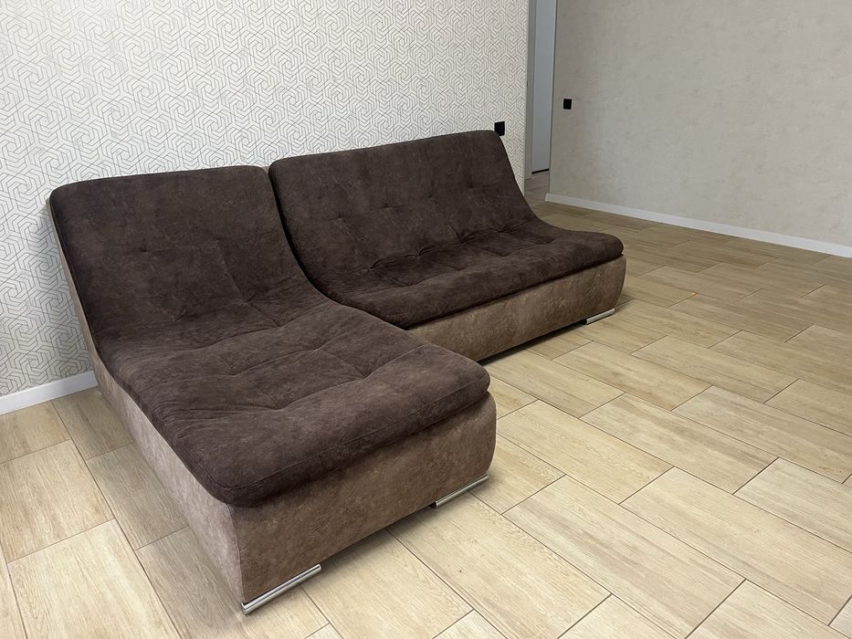 Диван кутовий в чудовому стані