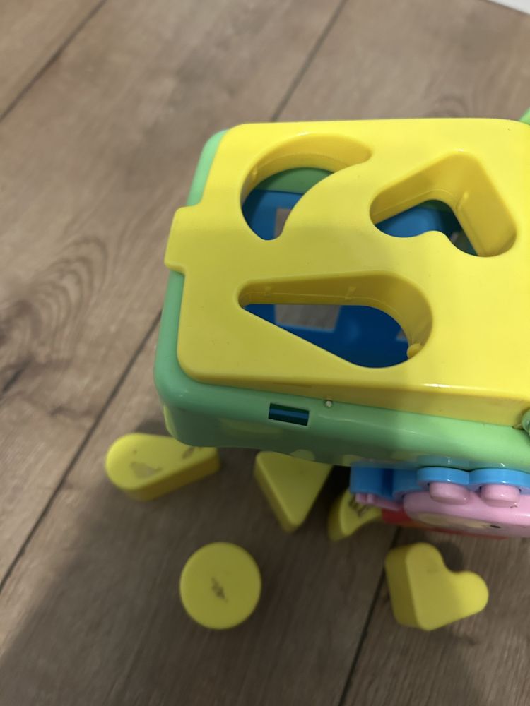 Sorter ze swinka peppa (brak 1 elementu)