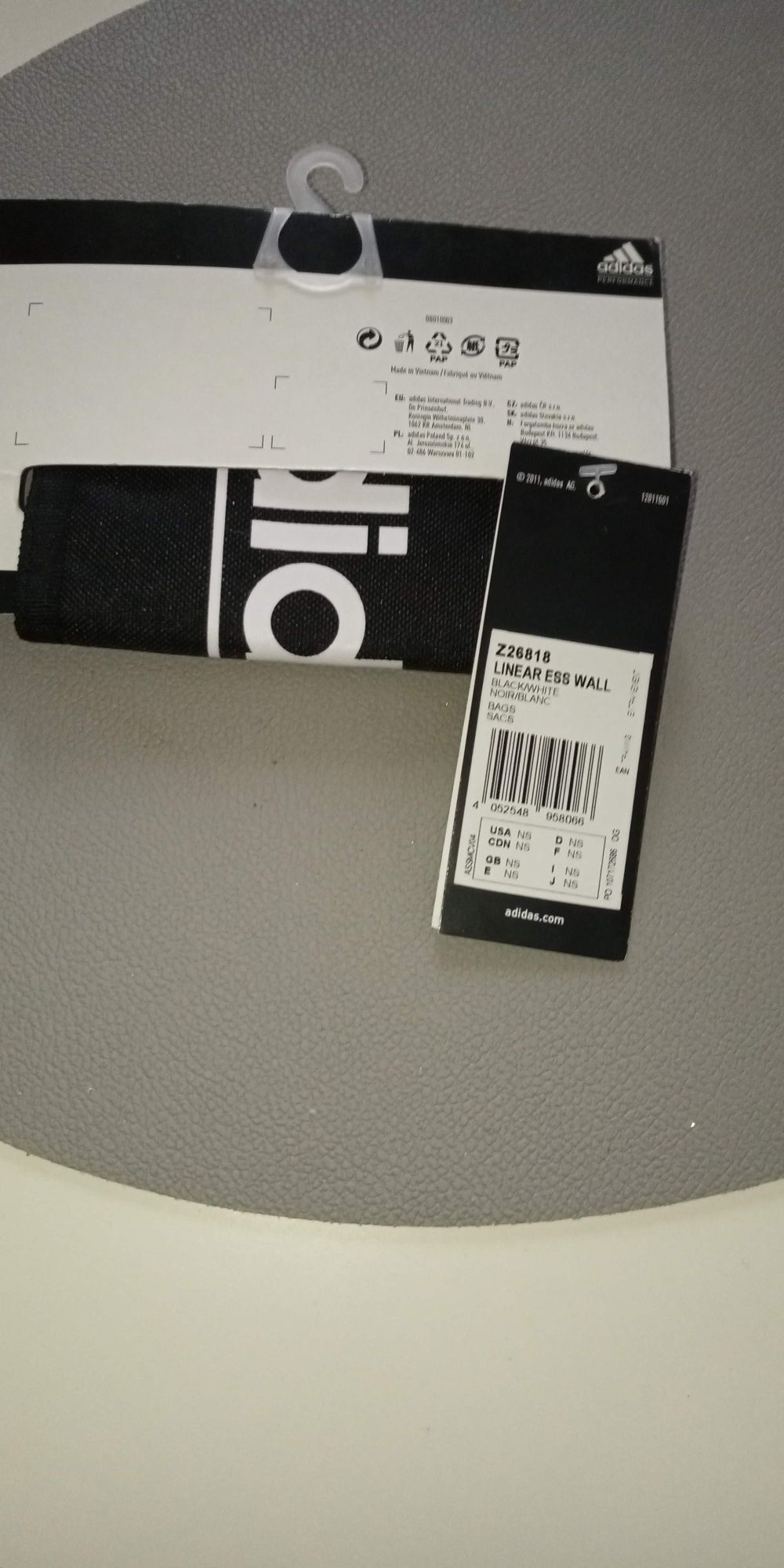 Nowy portfel firmy Adidas