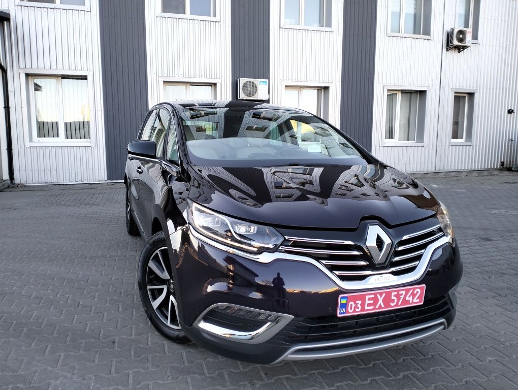 Продам автомобіль. Хороша комплектація