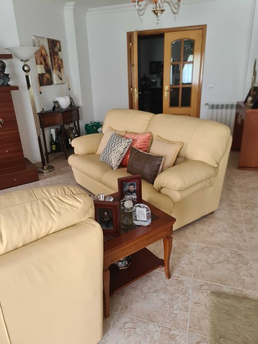 Sofás sem marcas de uso