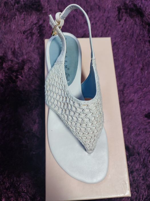 Босоніжки жіночі шкіряні