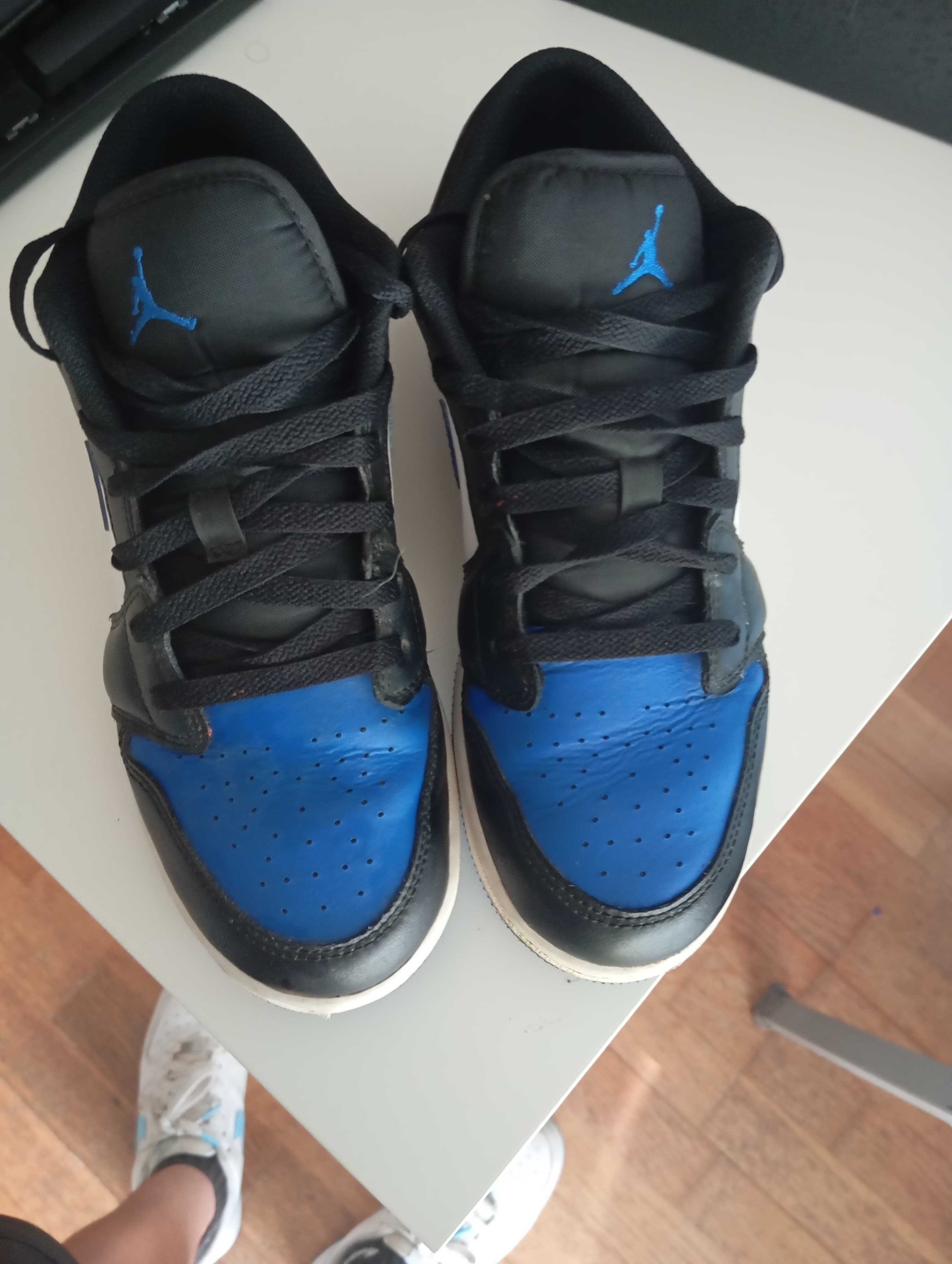 Air Jordan 1 low