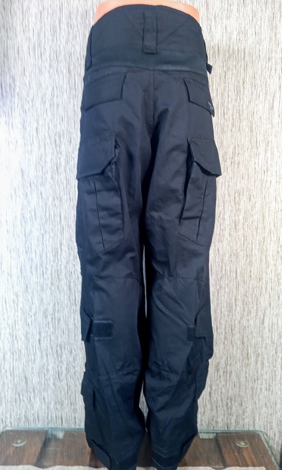 Spodnie taktyczne Predator Combat Pants firmy Invader Gear r.L