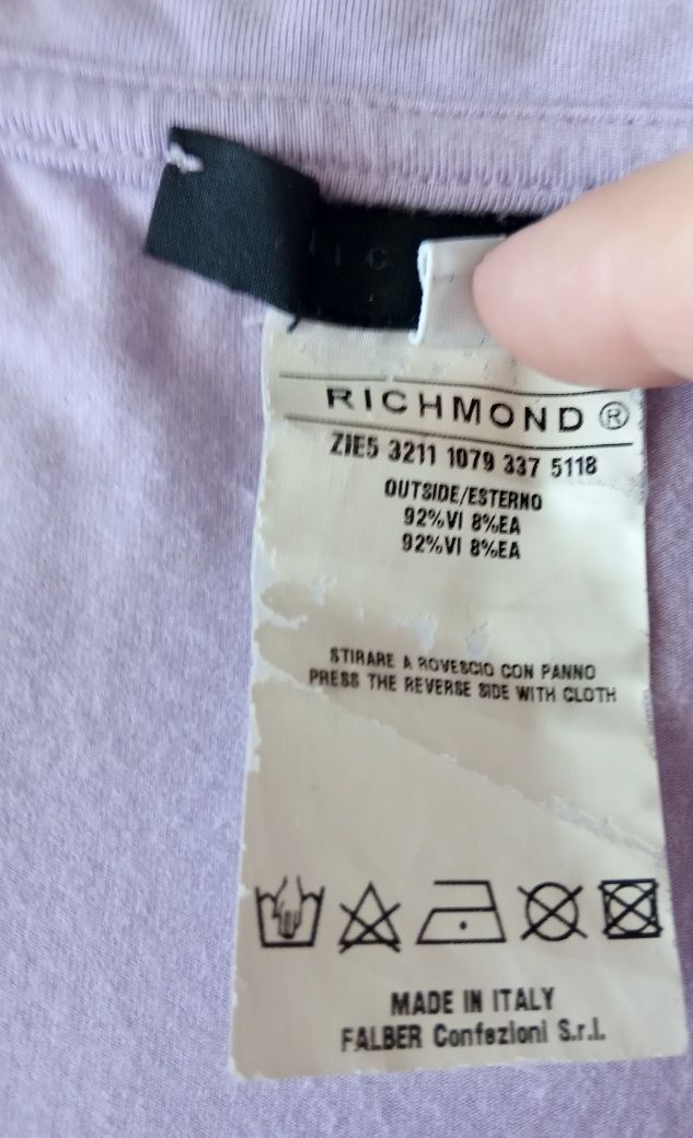Продам женскую футболку Richmond оригинал