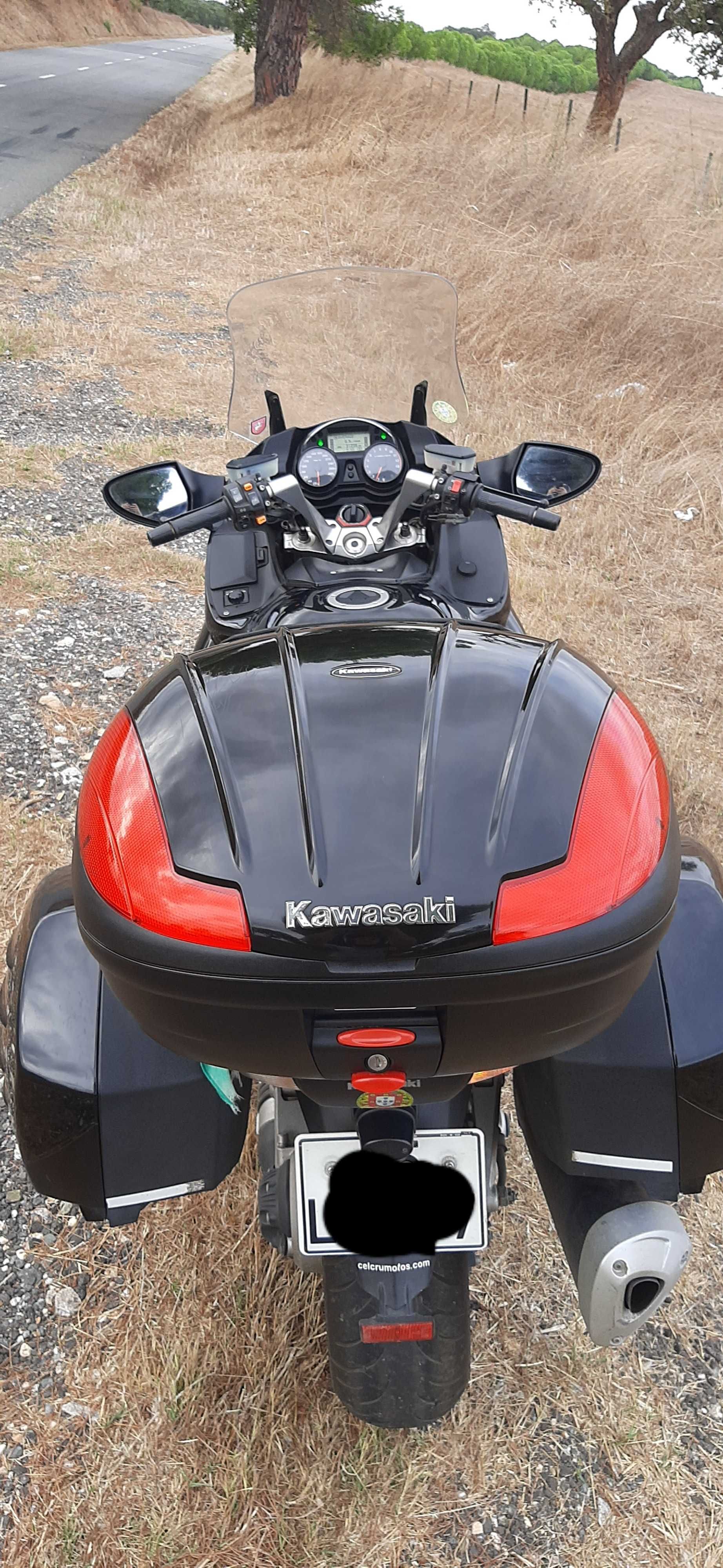 Kawasaki GTR 1400 :AbS ,K-ACT- kTRC