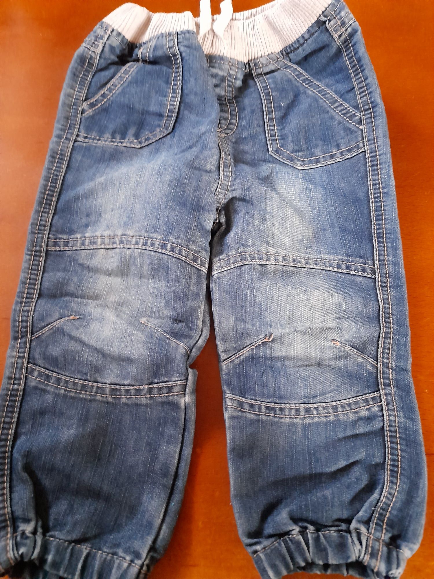 Spodnie jeans 86