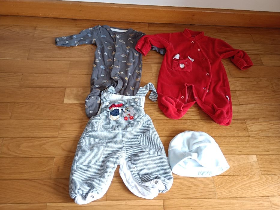 Lote de 28 peças de menino 0-3m