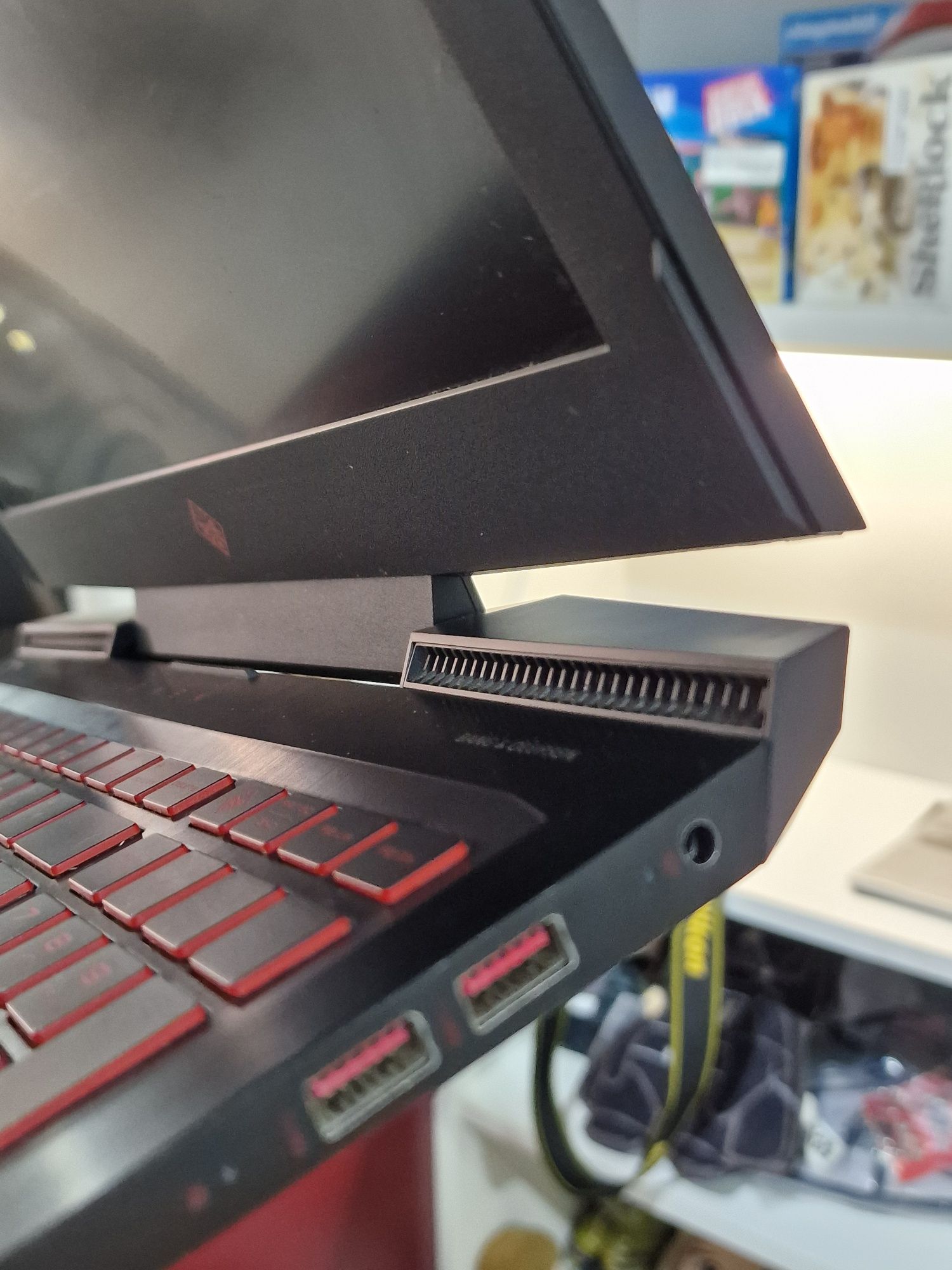 Portátil Gaming HP Omen i5 8GB + Hdd + SSD Garantia