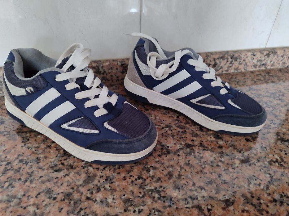 Sapatilhas Beppi Breezy com rodas tamanho 35