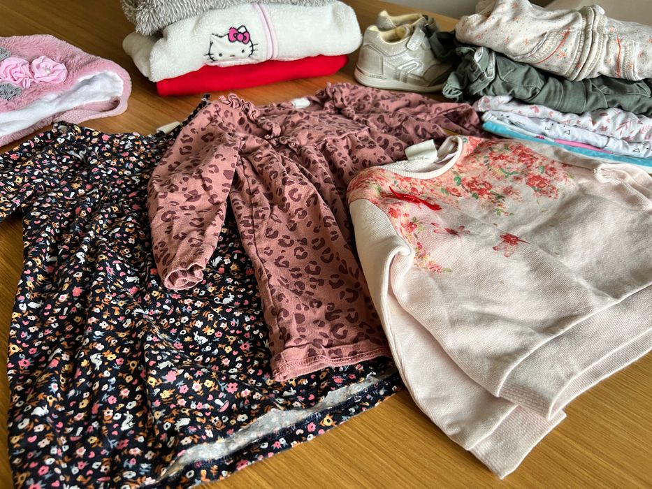 Zestaw dla dziewczynki paka sukienki bluzy buty body 80 hm zara geox