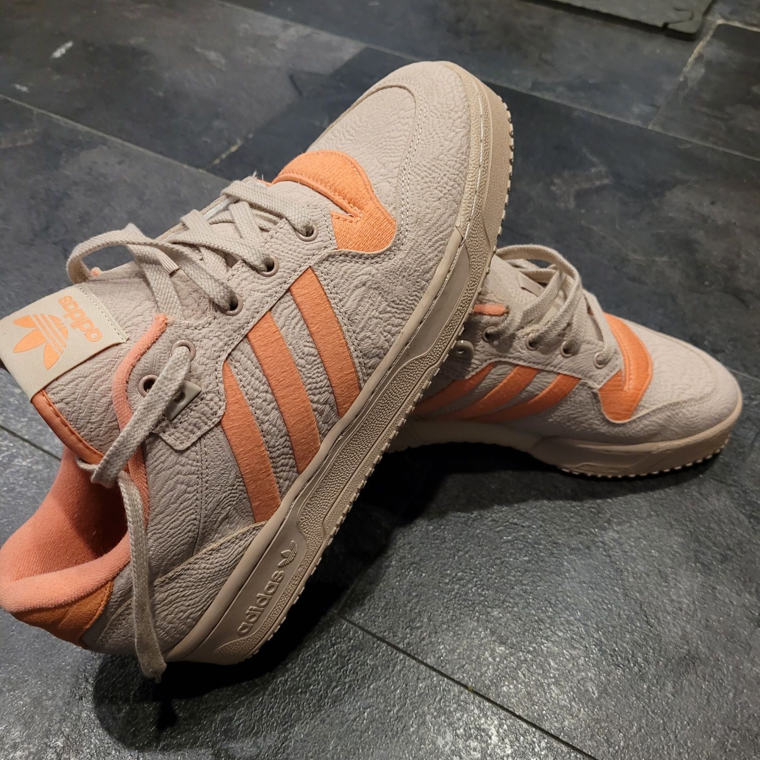 Кросівки Adidas Rivalry Lo Magma IE1666