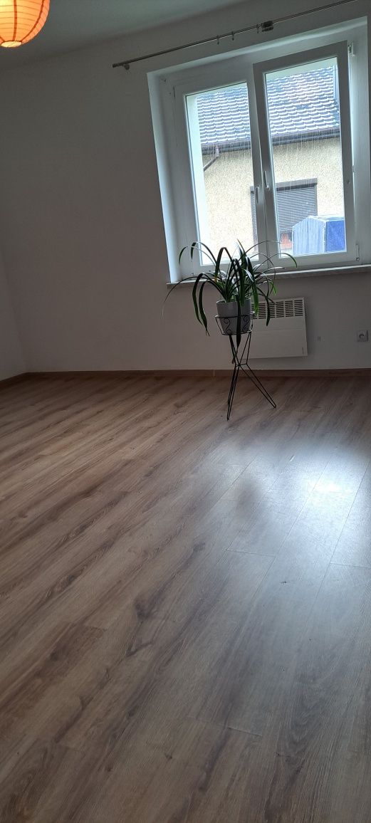 Wynajem Mieszkanie 90m2  3 pokojowe w domku
