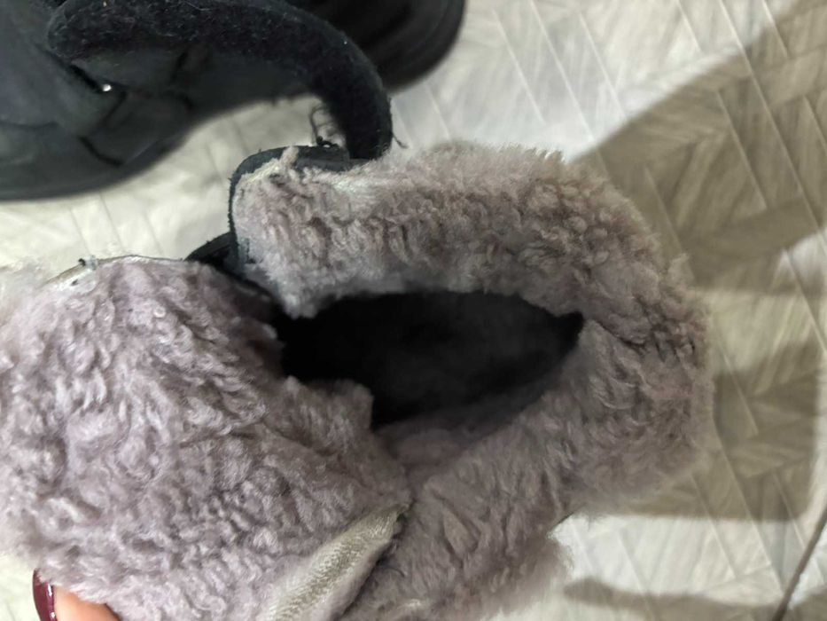 Зимові спортивні черевики Theo Leo чорного кольору