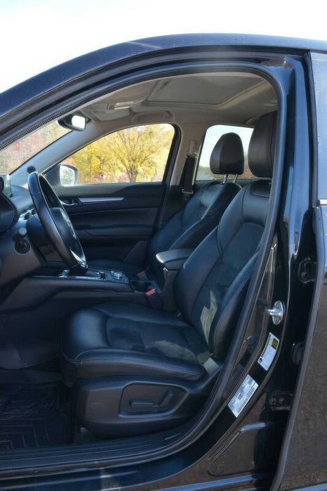 Mazda CX-5 Touring      2020