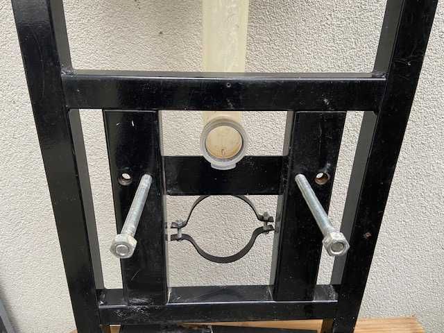 Stelaż podtynkowy do wc.