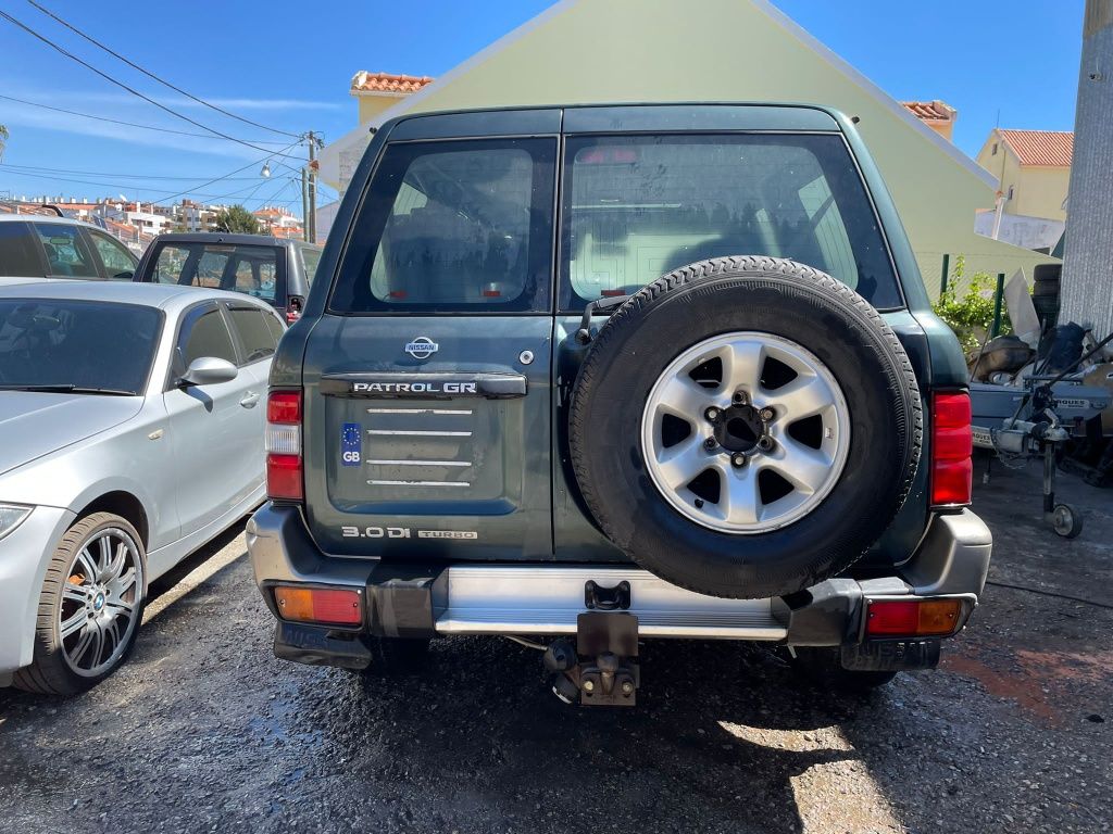 Nissan Patrol y61 3.0di para peças