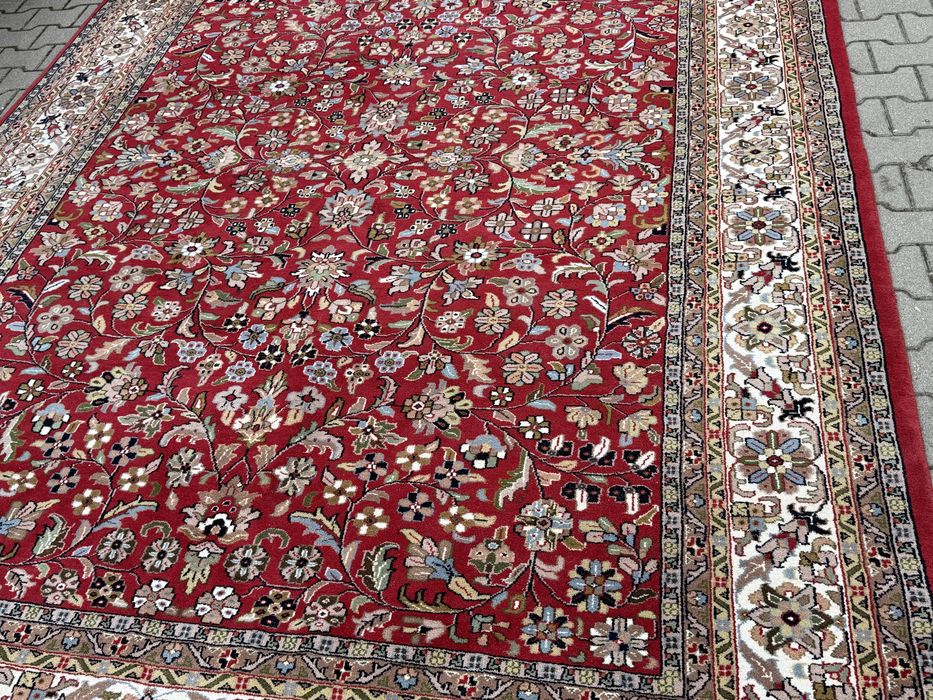 Duży dywan w klasyczny, perski wzór – czerwone tło – 352 × 250 cm