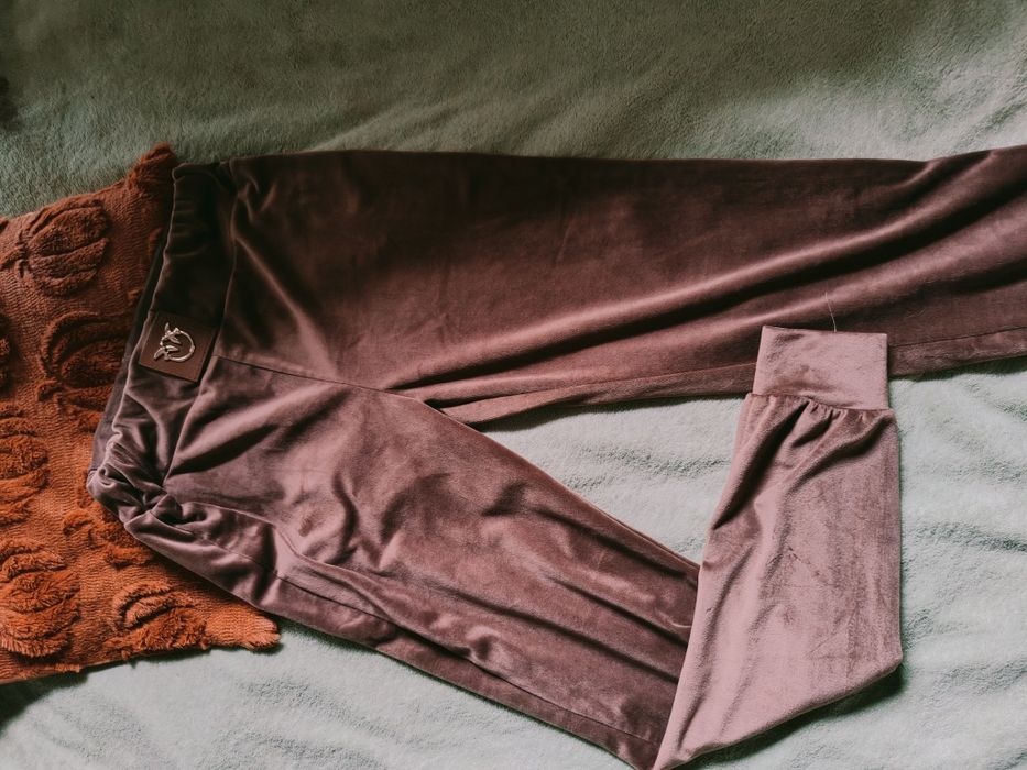 Dres welurowy dziewczęcy