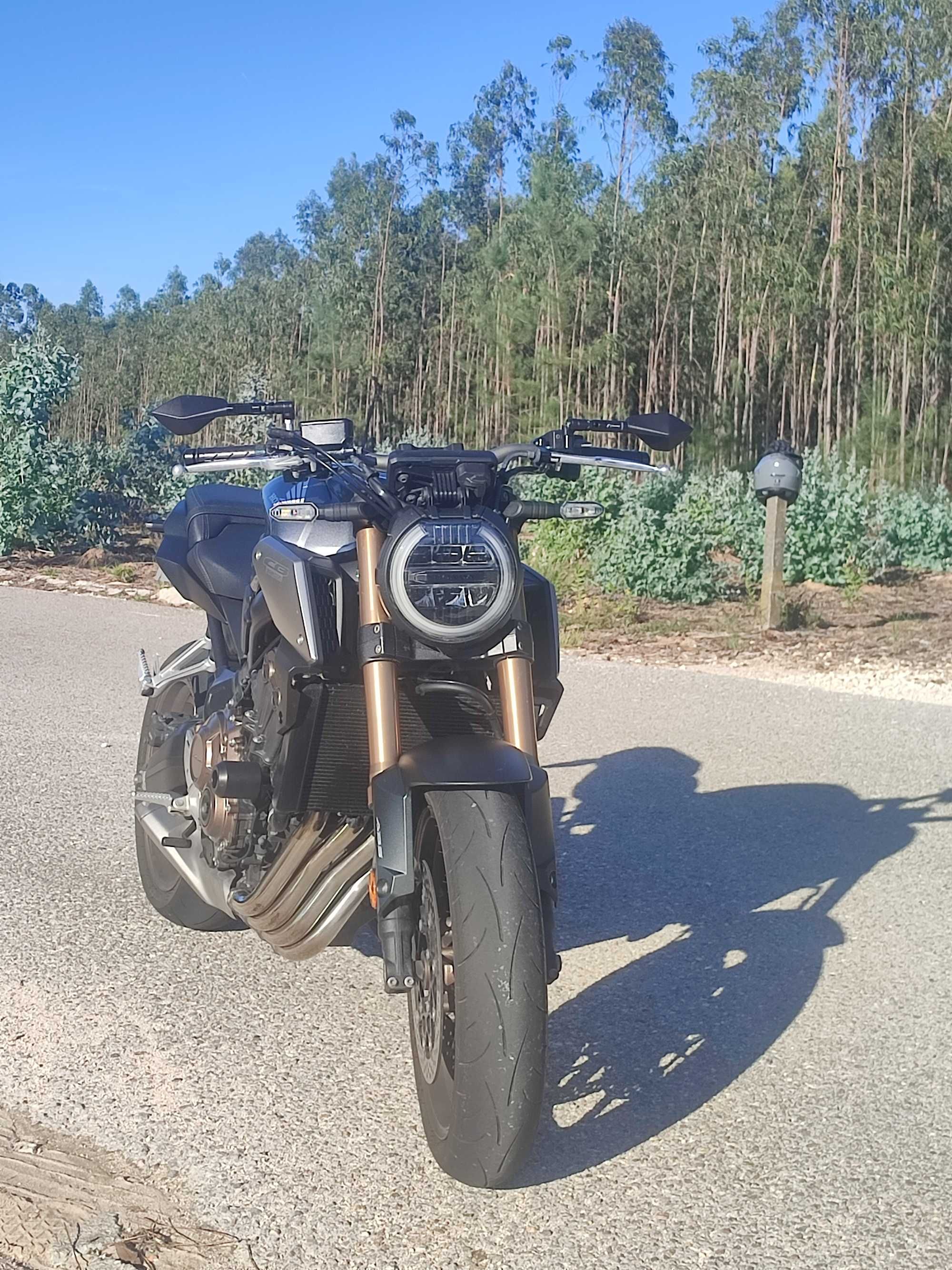 Honda cb650r 2022