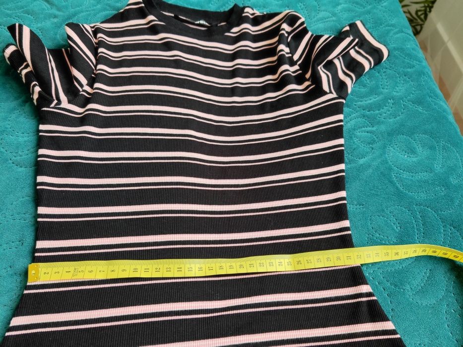 Obcisła sukienka Taily Weijl - XS