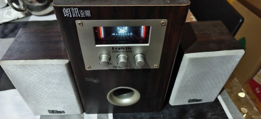coluna com bass modelo:SW-268
