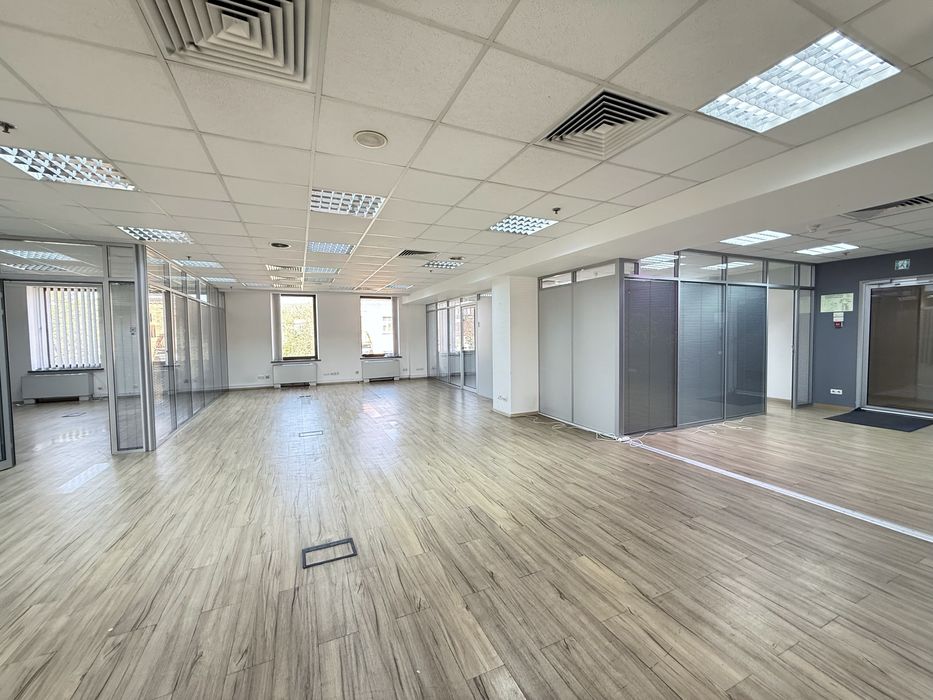 Здам Без%‼️Офіс з ремонтом.ул.Б.Хмельницького,Золоті Ворота,Театральна