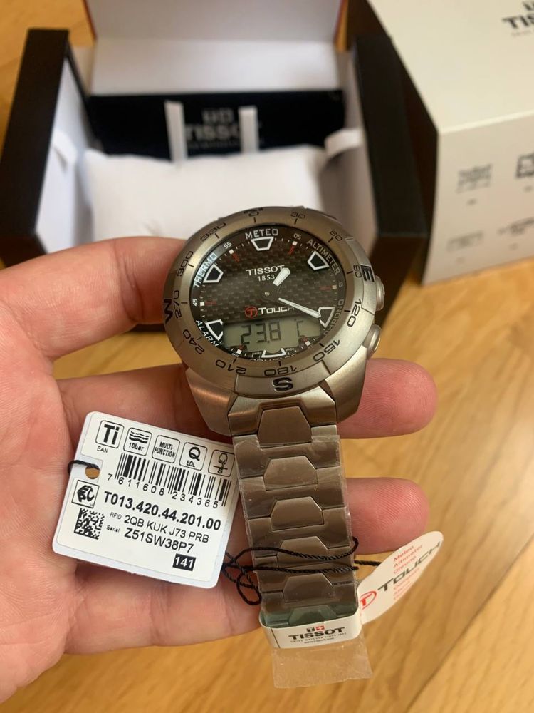 Продам часы Tissot t-touch II Titan новые