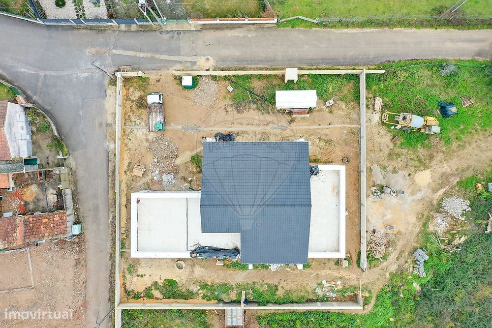 Moradia T4 para venda