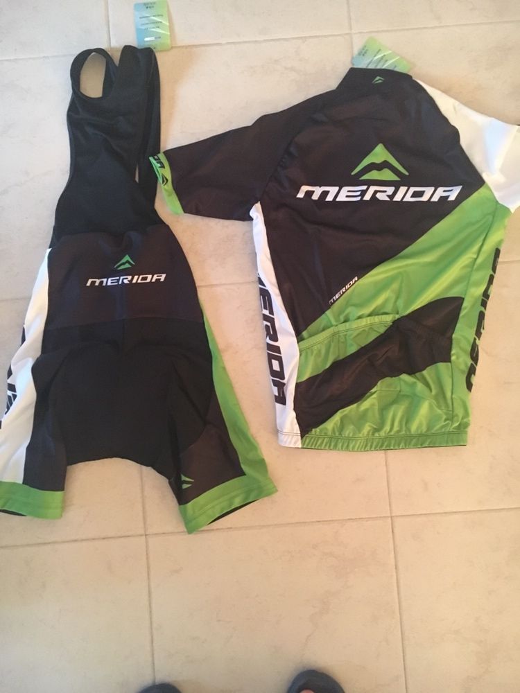 Conjunto jersey ciclismo Merida