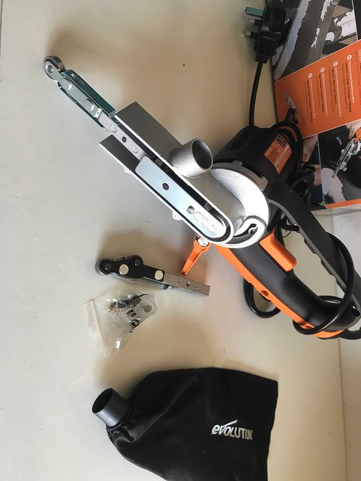 Стрічкова шліфувальна машина Evolution MINIBELT2 1/2" з Англії