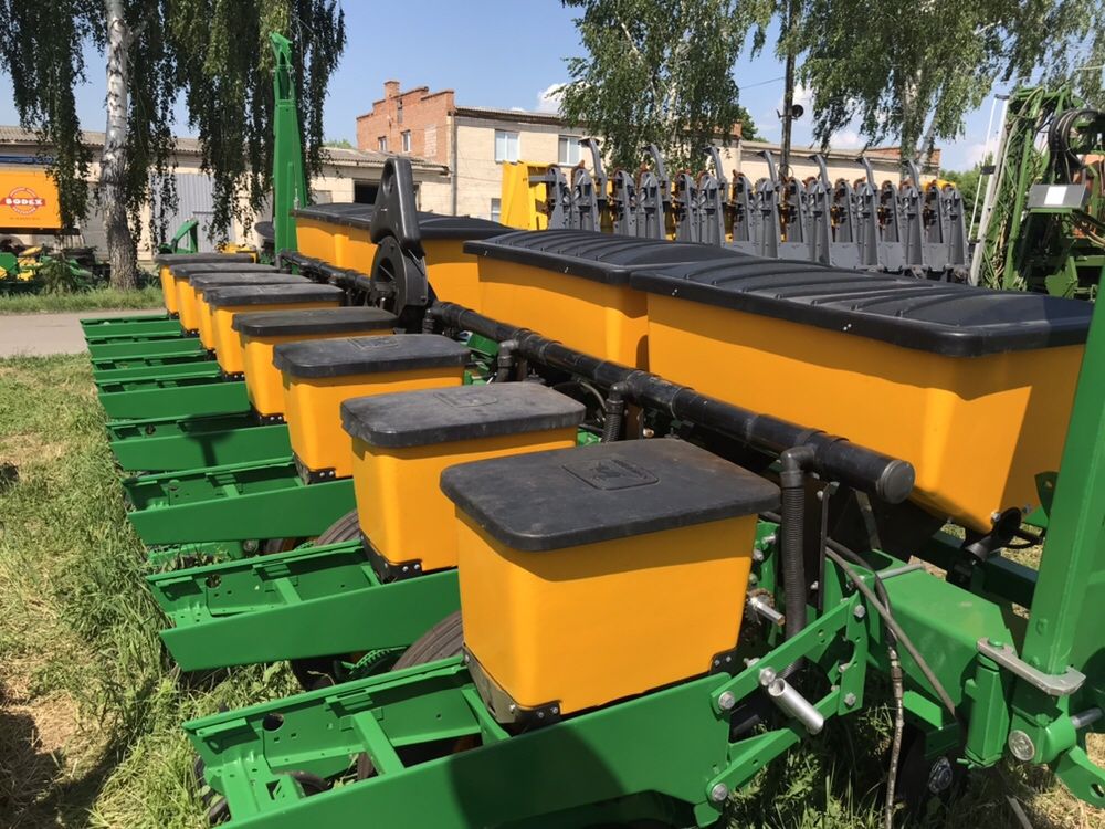 Сеялка John Deere 7000 пневматика-престижн)Доставка