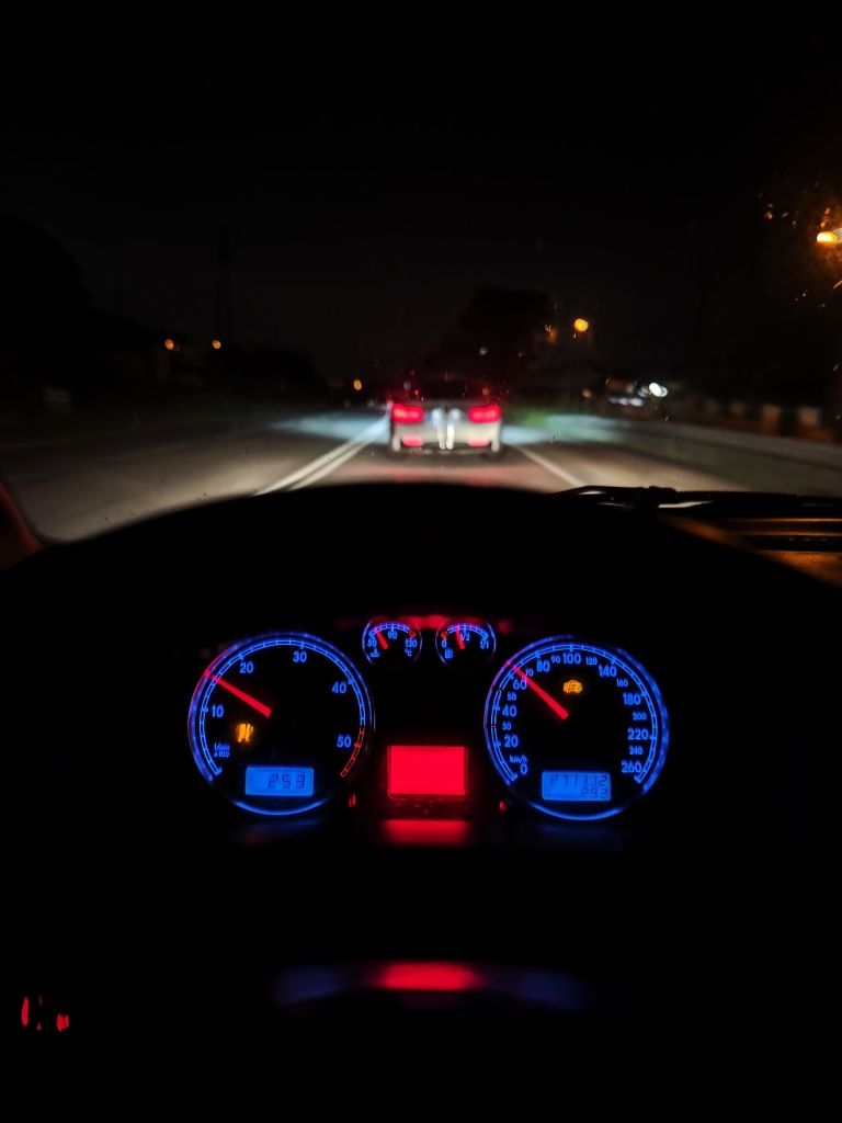 Troco VW Passat B5.5 130cv