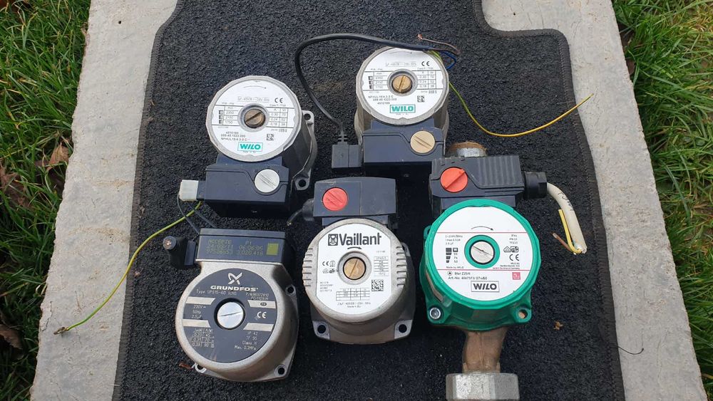 Pompa Wilo NFHUL 15/4.3-3C Vaillant VPAR5 Grundfos ups15-60 ichs