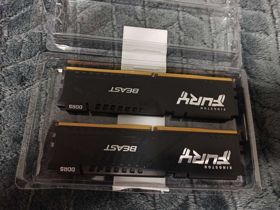 Оперативна пам'ять Kingston Fury Beast DDR5 32Gb 5200МГц