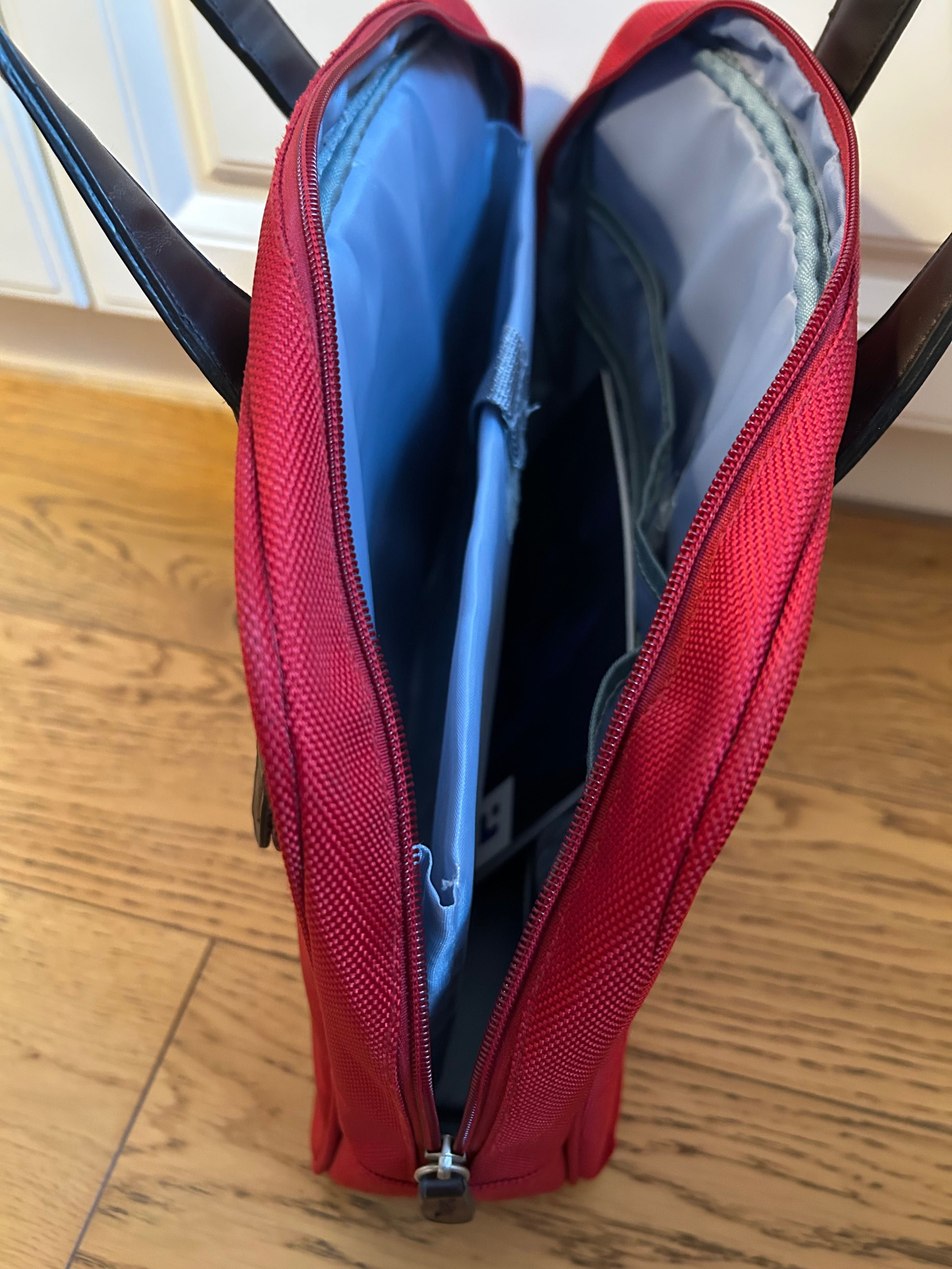 Torba na laptopa czerwona