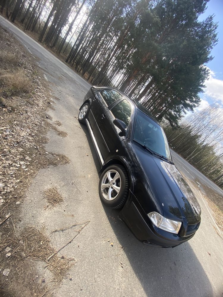 Шкода тур 1.8 автомат