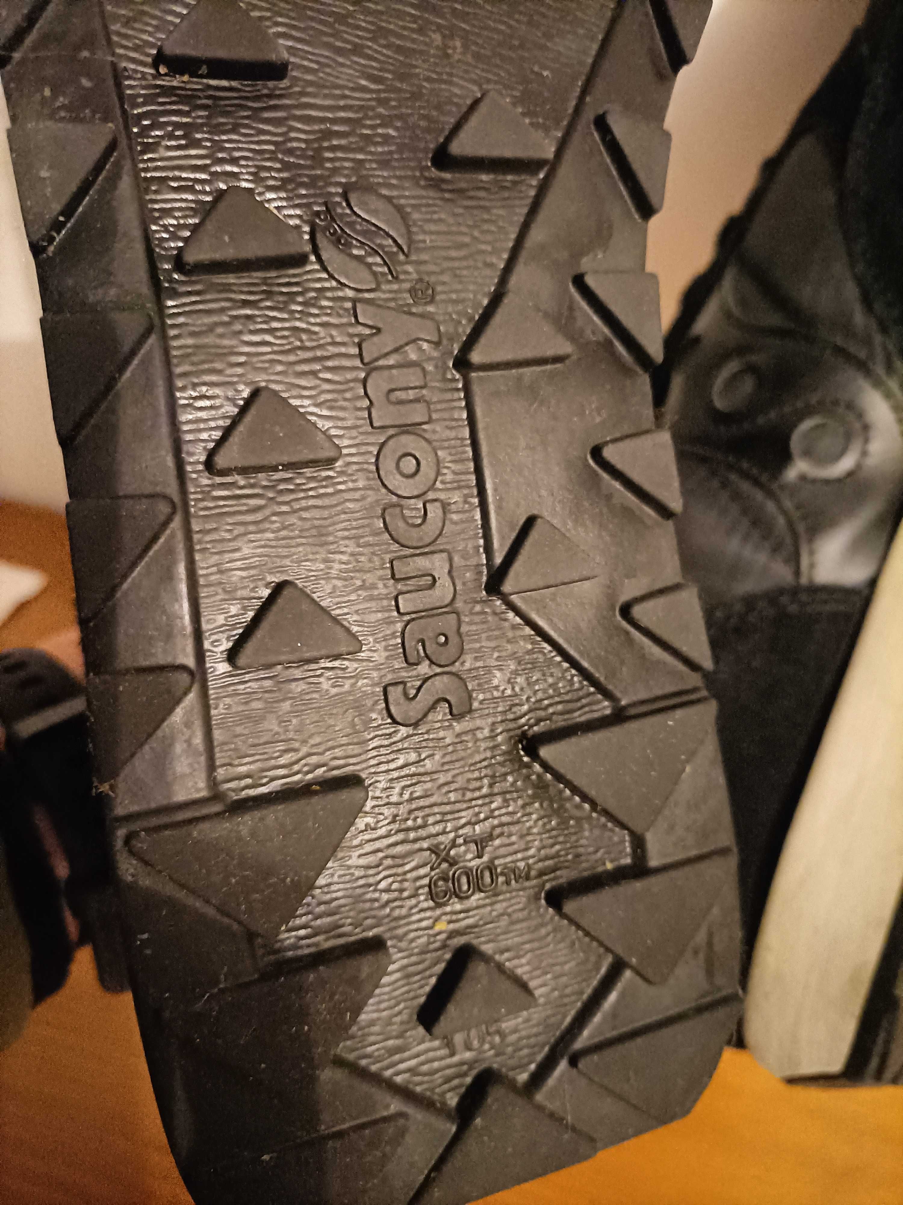 Sapatilhas Saucony Tam. 45