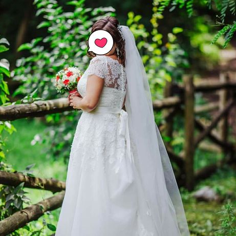 Весільня сукня, дуже гарна