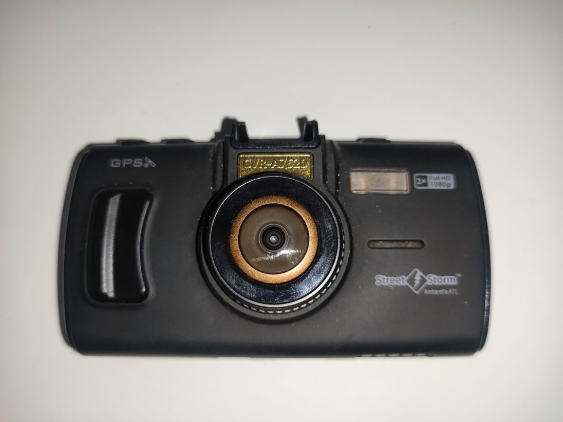 Kamera samochodowa wideorejestrator streetstorm CVR-A7620
Dual GPS