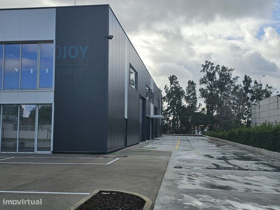 Armazém para Arrendamento na Moita, Setúbal