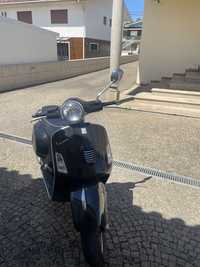 Vespta gts300.