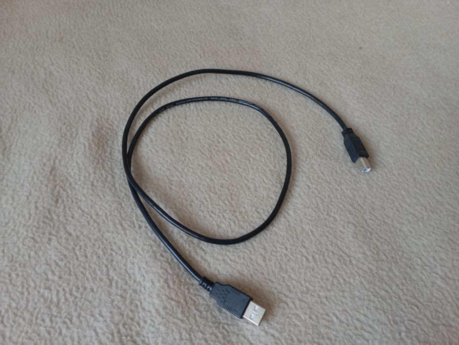 AKAI MPKmini midi клавіатура