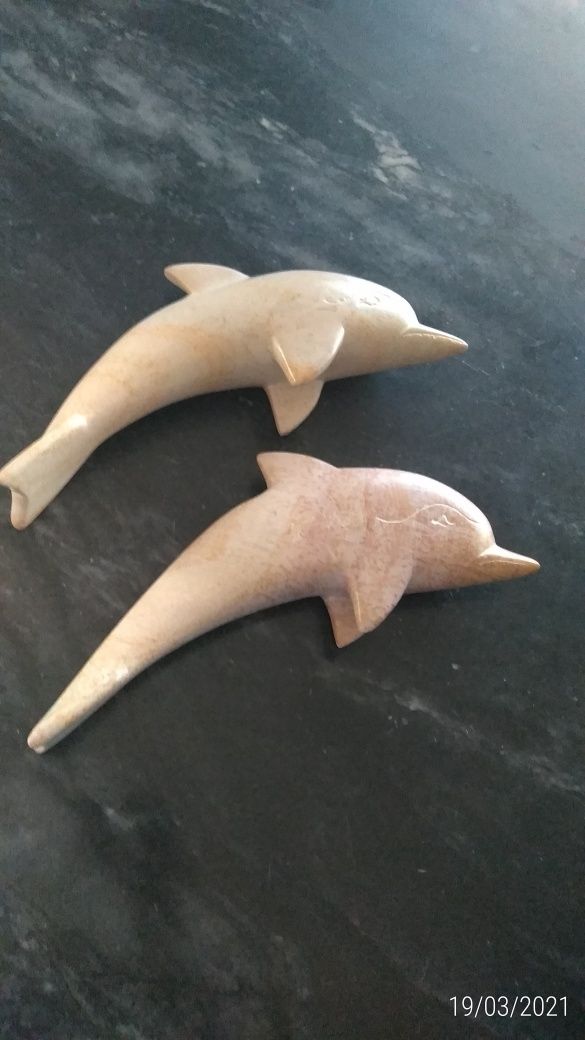 Golfinhos em pedra de sabão